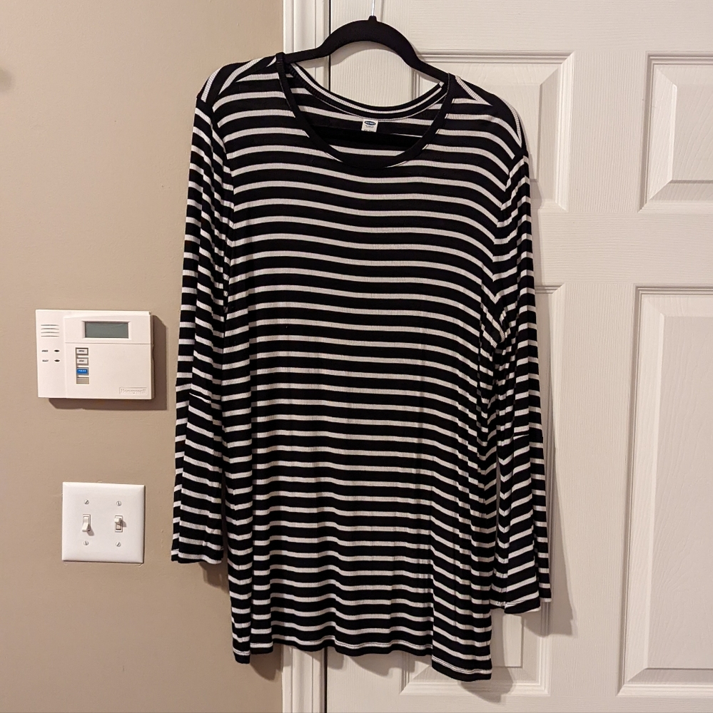 Old Navy Striped Crew neck Ribbed Tee size XXL Tall